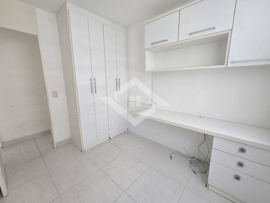 Apartamento à venda com 2 quartos, 55m² - Foto 12