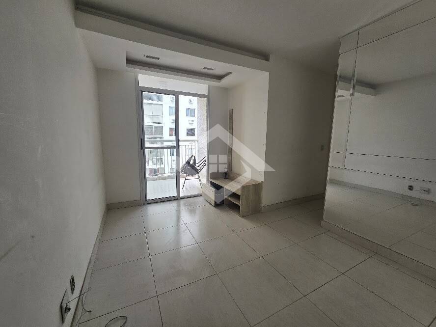 Apartamento à venda com 2 quartos, 55m² - Foto 4