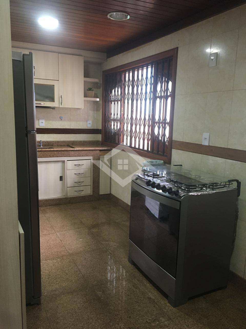 Casa à venda com 3 quartos, 120m² - Foto 4
