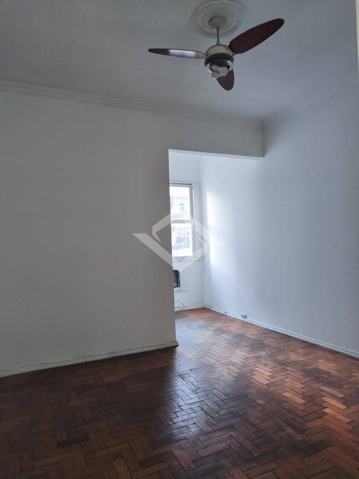 Apartamento à venda com 2 quartos, 200m² - Foto 5