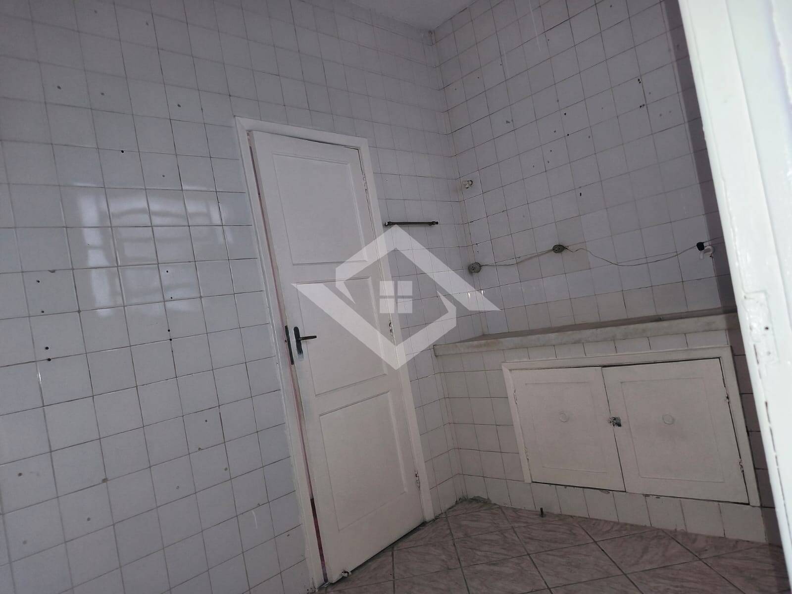 Apartamento à venda com 2 quartos, 200m² - Foto 13