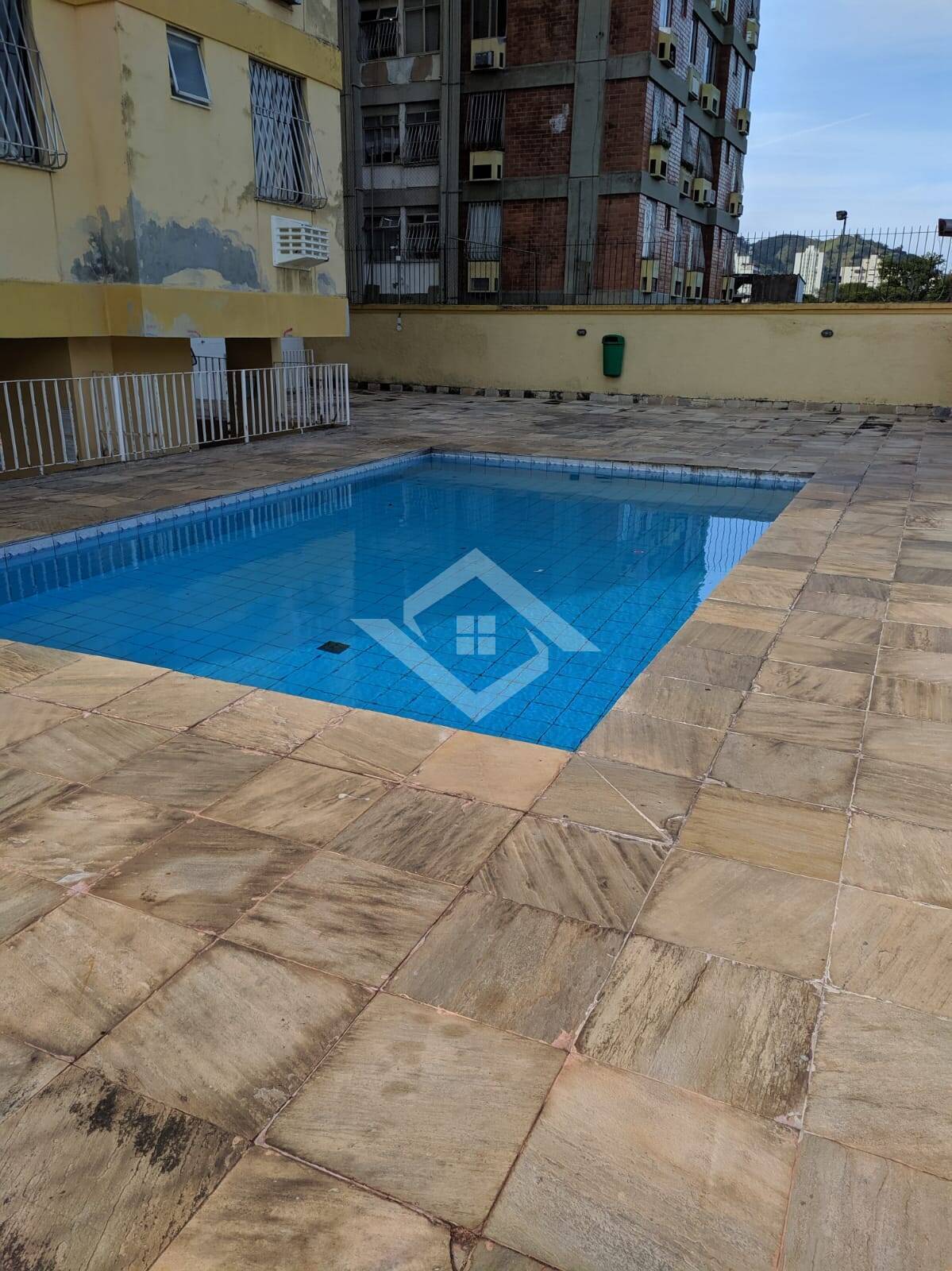 Apartamento à venda com 2 quartos, 42m² - Foto 7