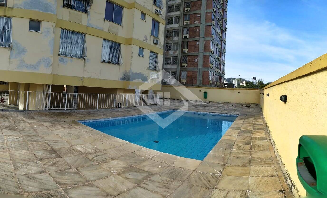 Apartamento à venda com 2 quartos, 42m² - Foto 1