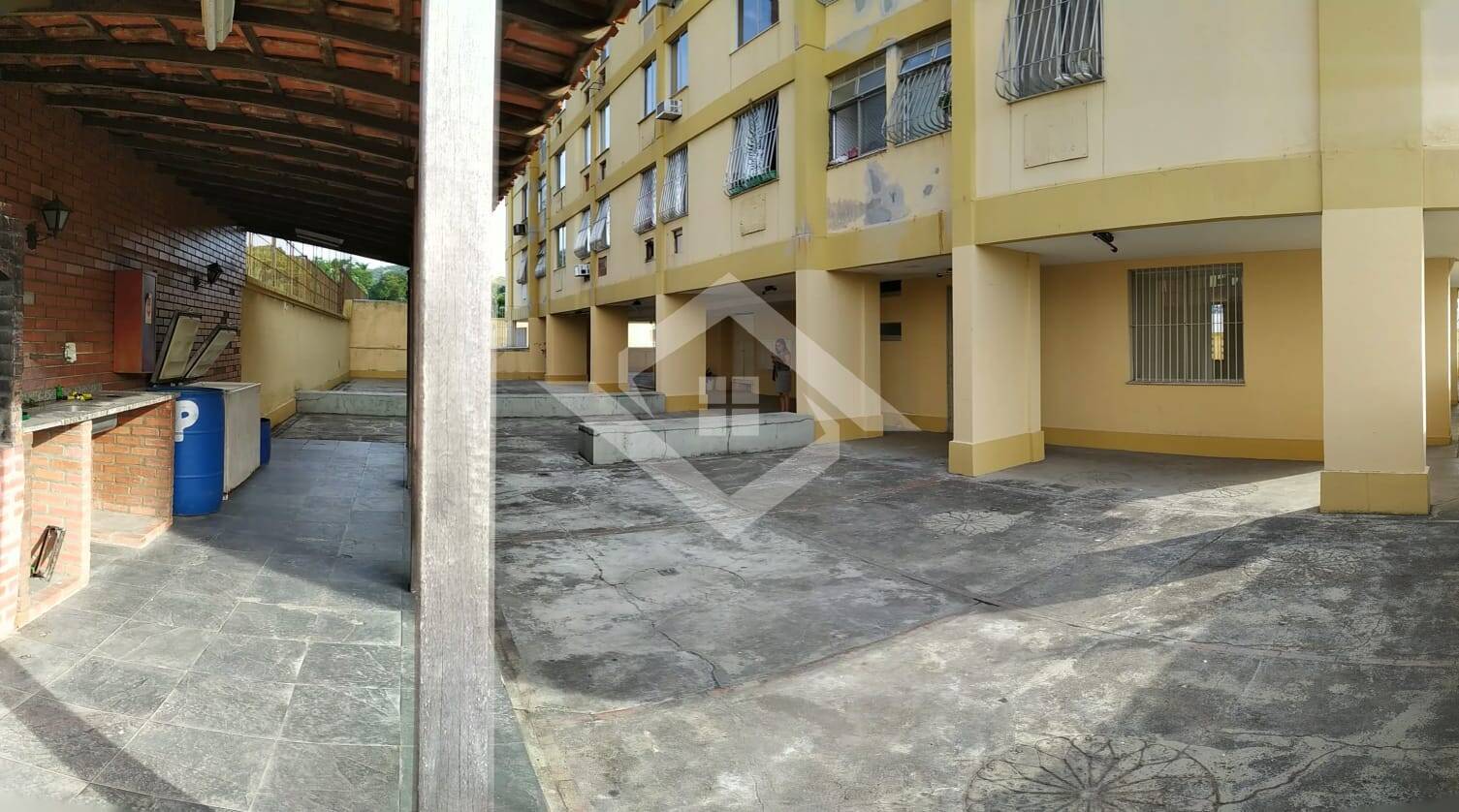 Apartamento à venda com 2 quartos, 42m² - Foto 2