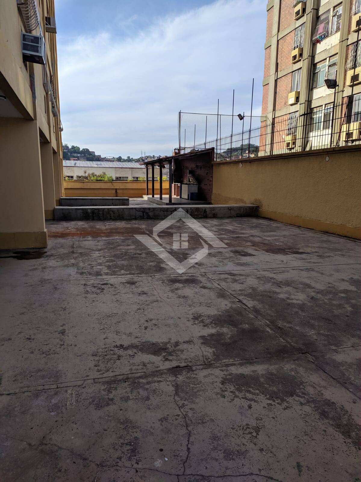 Apartamento à venda com 2 quartos, 42m² - Foto 9