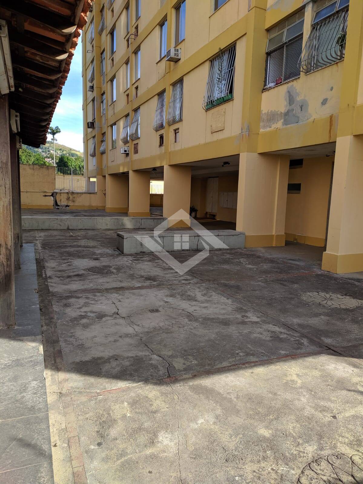 Apartamento à venda com 2 quartos, 42m² - Foto 12
