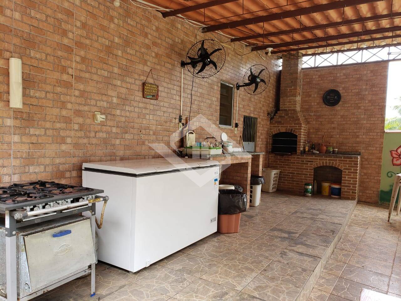Sítio à venda com 2 quartos, 1925m² - Foto 17