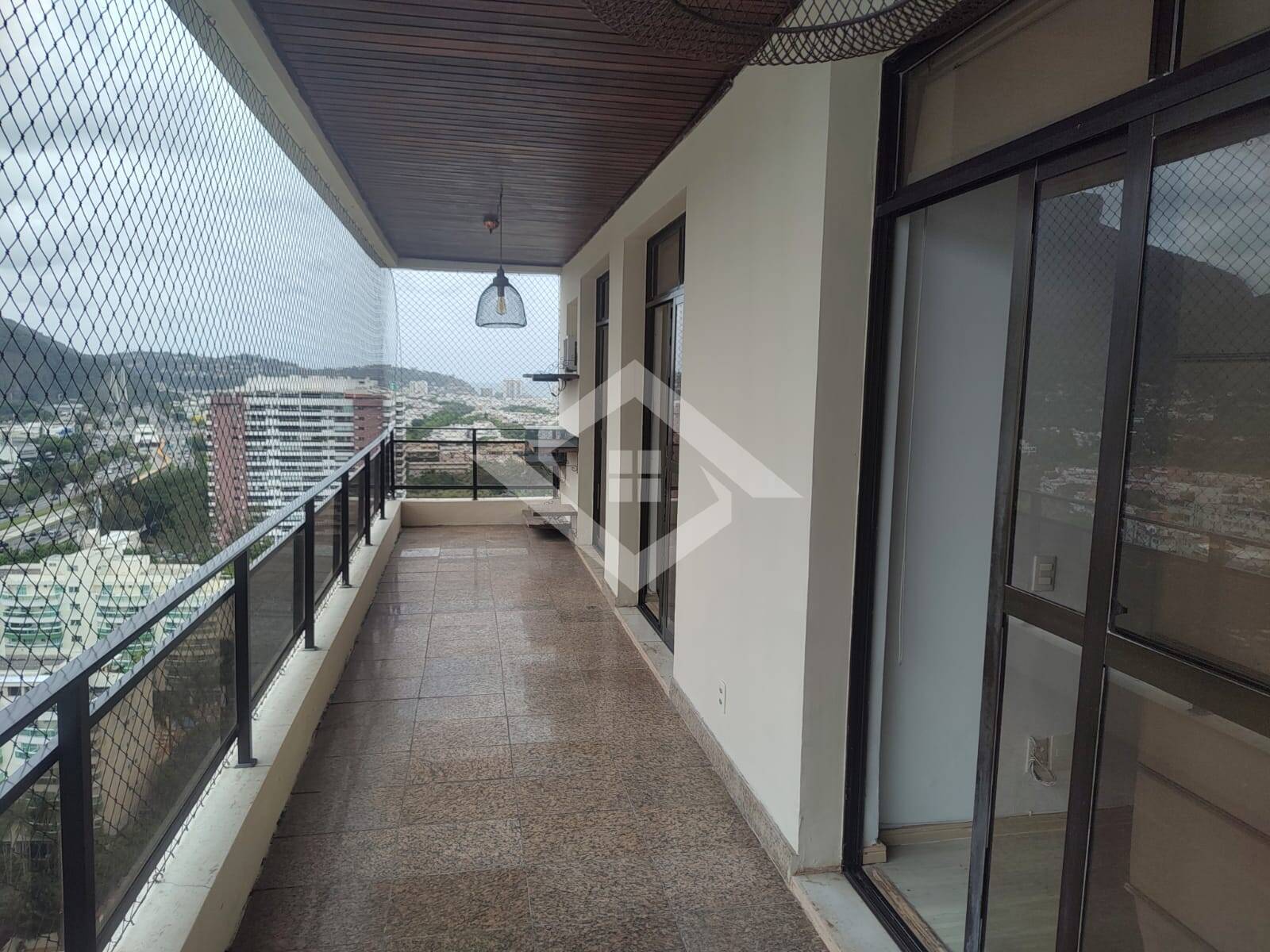 Apartamento para alugar com 4 quartos, 145m² - Foto 3