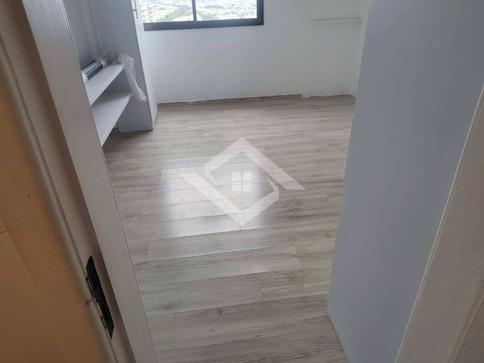 Apartamento para alugar com 4 quartos, 145m² - Foto 11
