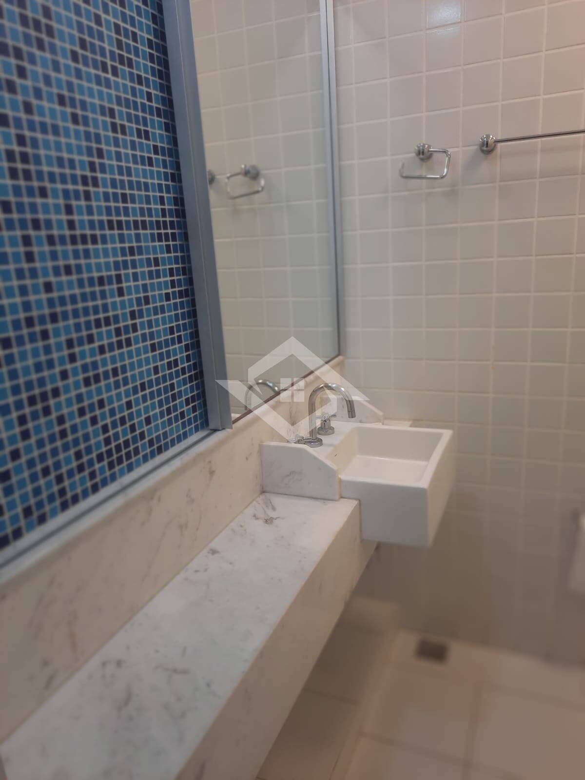 Apartamento para alugar com 3 quartos, 148m² - Foto 14