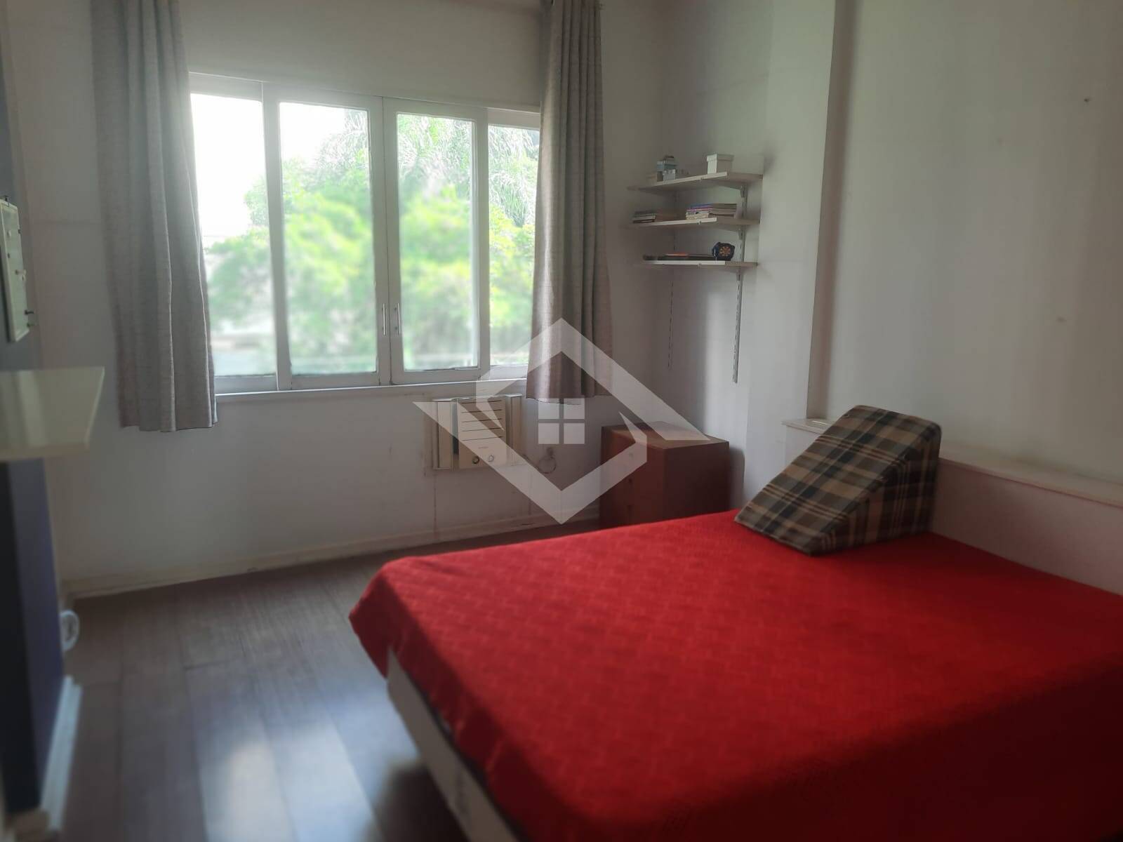 Apartamento para alugar com 3 quartos, 148m² - Foto 13