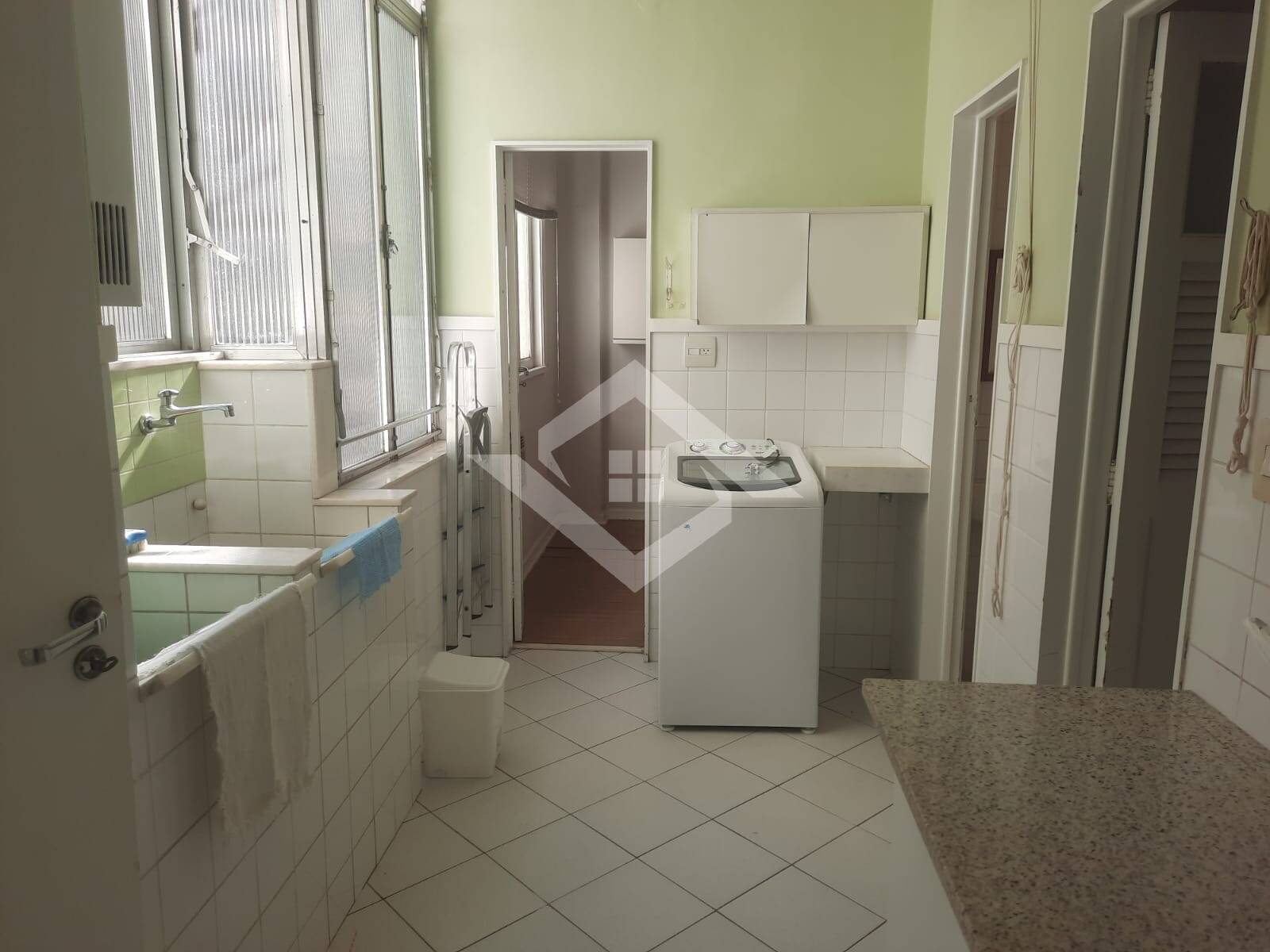Apartamento para alugar com 3 quartos, 148m² - Foto 24
