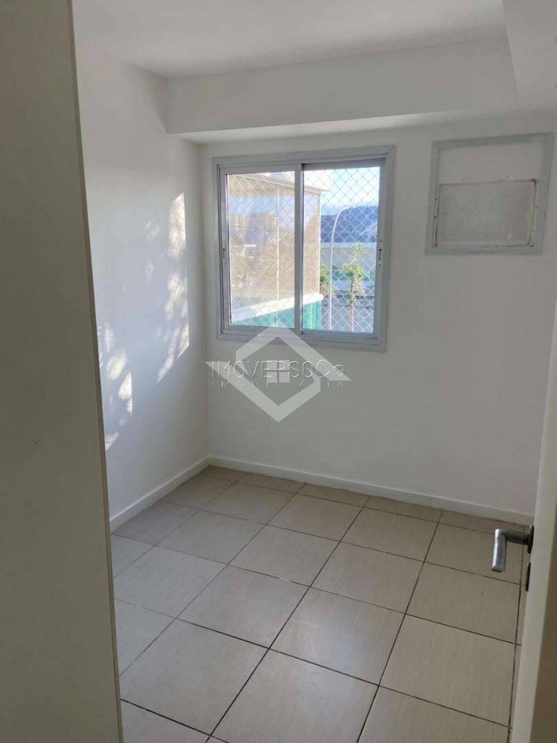 Apartamento para alugar com 2 quartos, 140m² - Foto 11
