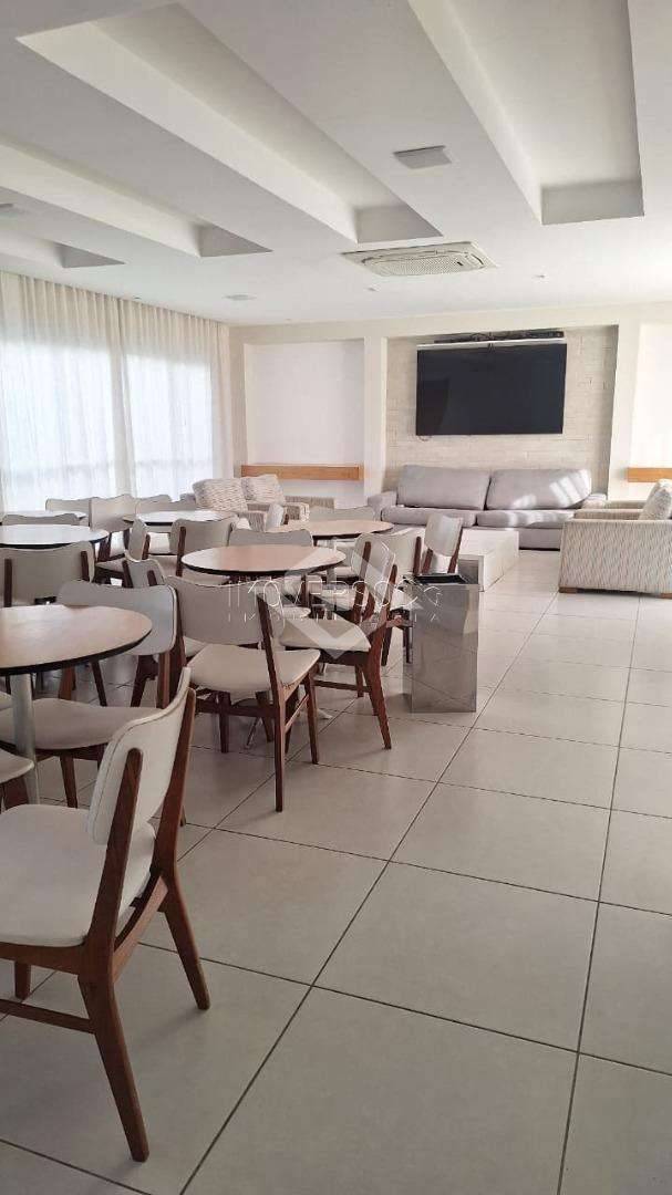 Apartamento para alugar com 2 quartos, 140m² - Foto 23