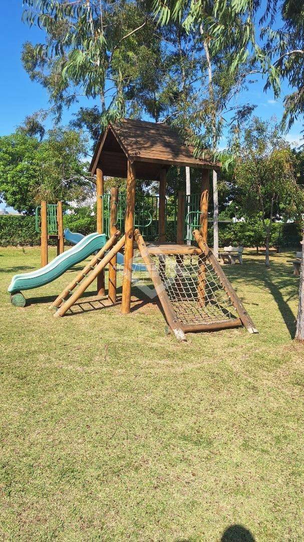Apartamento para alugar com 2 quartos, 140m² - Foto 37