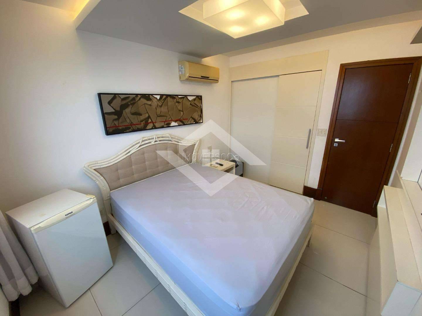 Apartamento para alugar com 4 quartos, 150m² - Foto 13