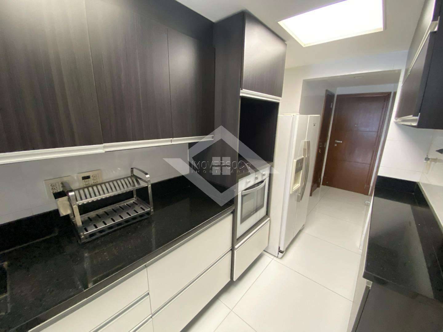 Apartamento para alugar com 4 quartos, 150m² - Foto 28