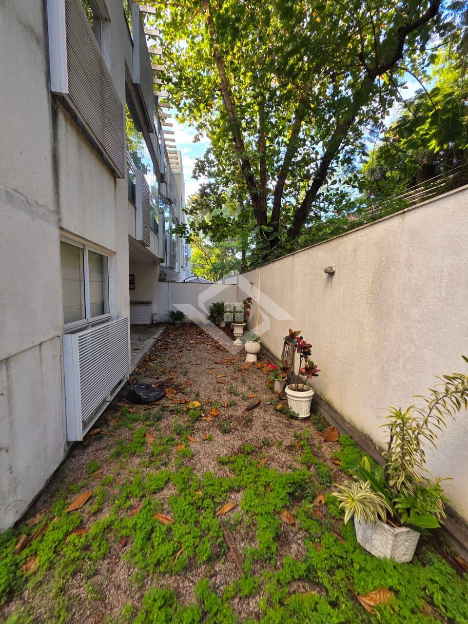 Apartamento à venda e aluguel com 3 quartos, 215m² - Foto 6