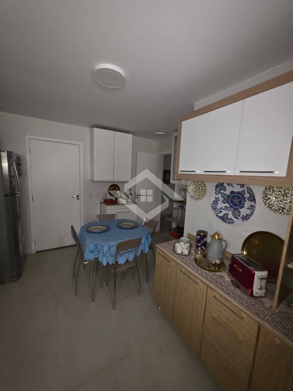 Apartamento à venda e aluguel com 3 quartos, 215m² - Foto 18