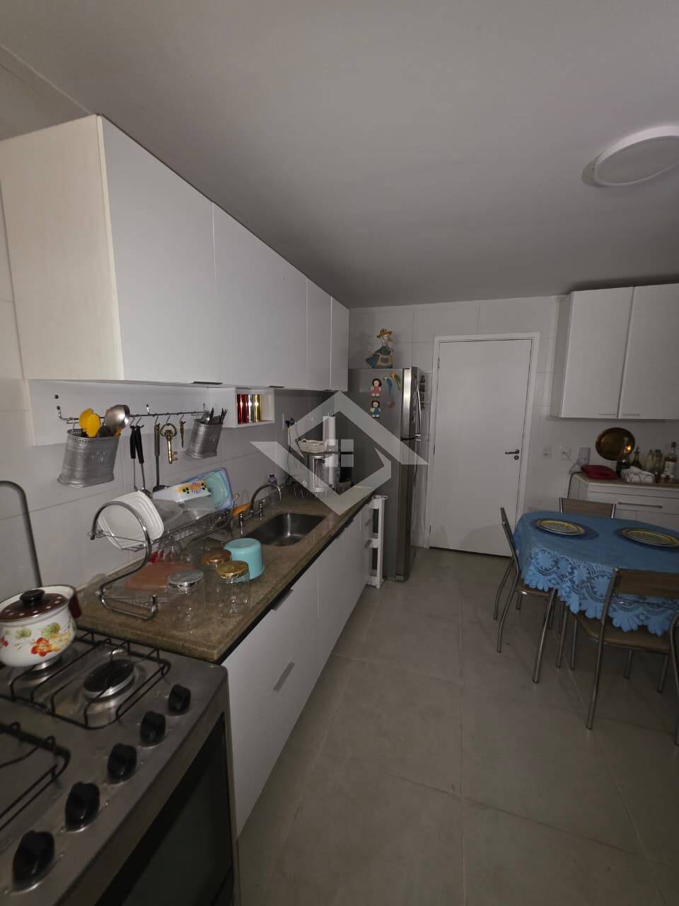 Apartamento à venda e aluguel com 3 quartos, 215m² - Foto 19