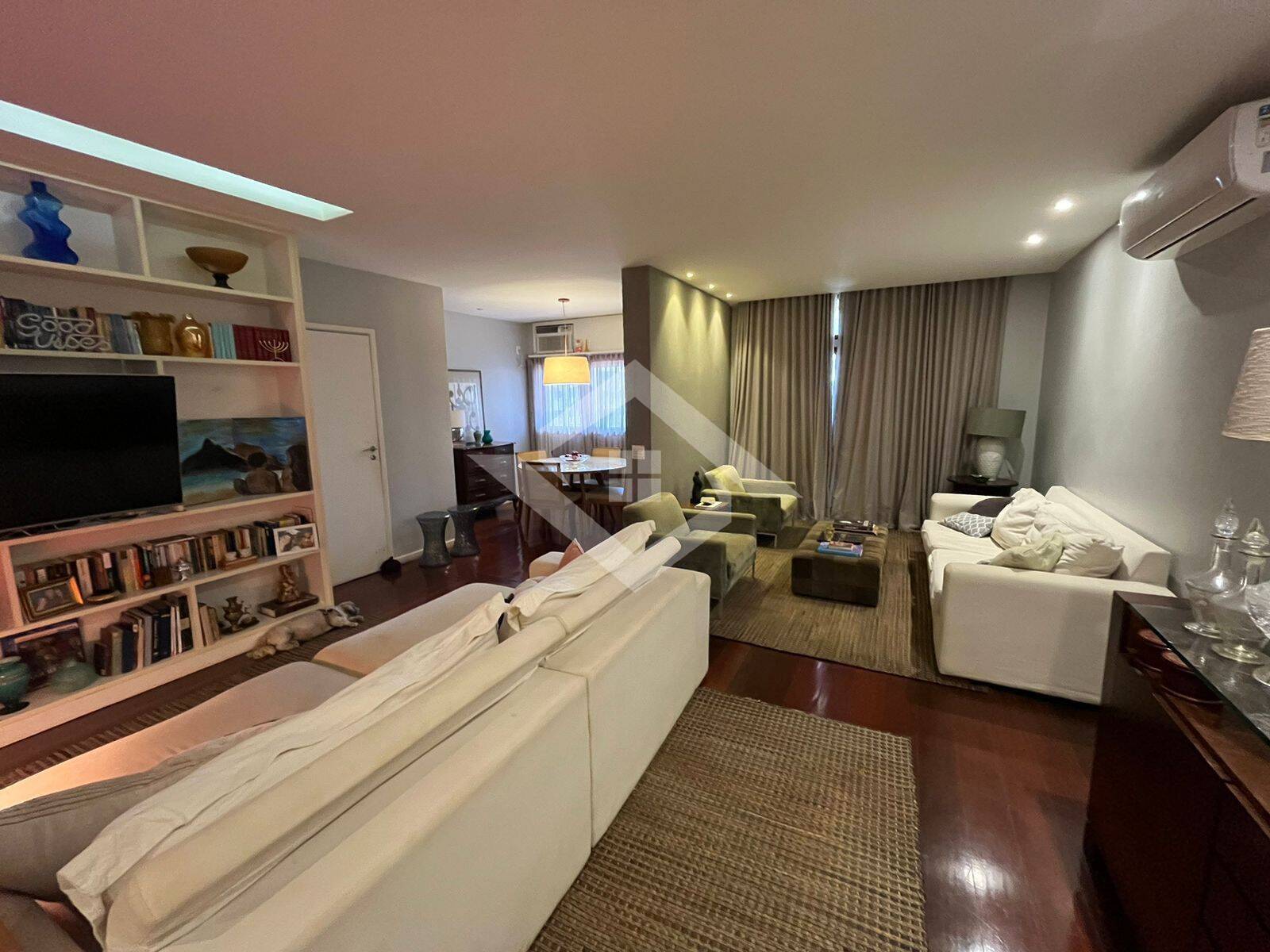 Apartamento, 3 quartos, 170 m² - Foto 2