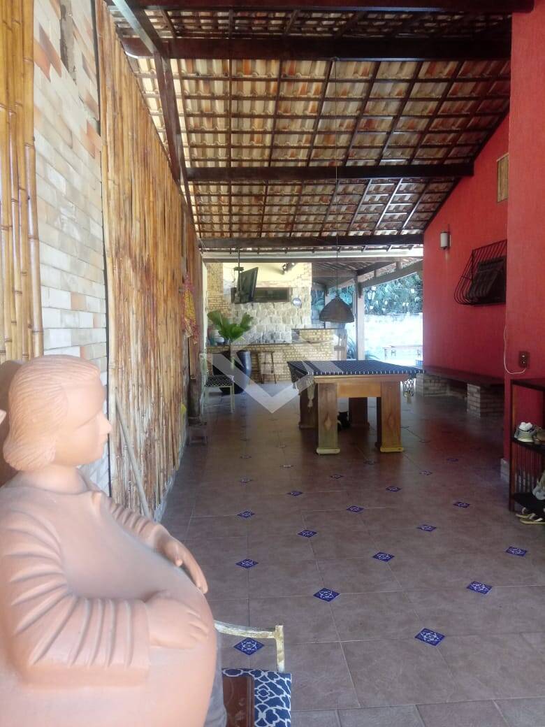 Casa, 4 quartos, 240 m² - Foto 4
