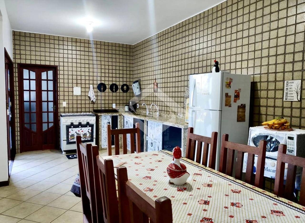 Casa, 5 quartos, 250 m² - Foto 24