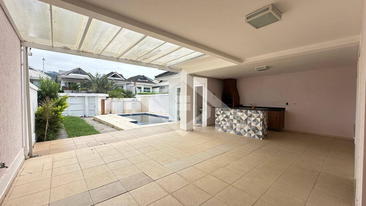 Casa, 4 quartos, 280 m² - Foto 1