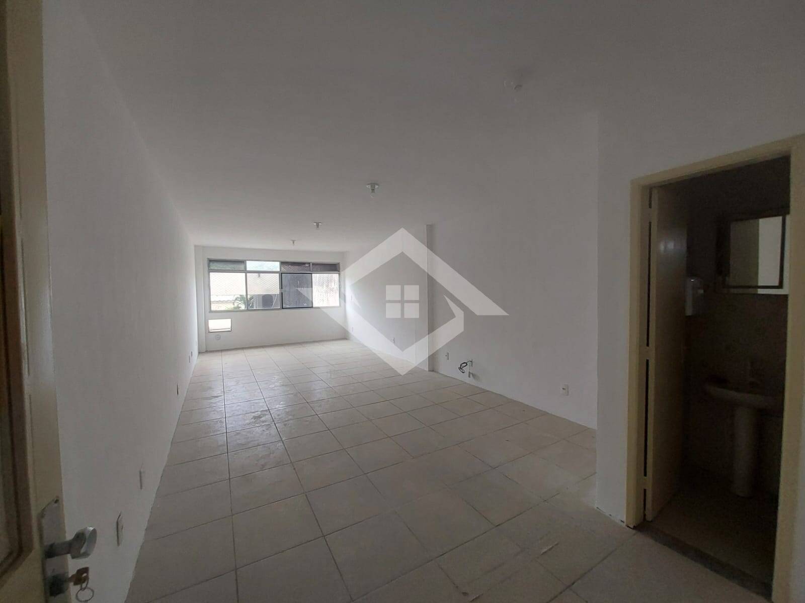 Prédio Inteiro - Foto 1