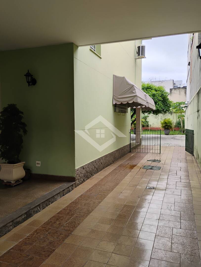 Casa, 5 quartos, 310 m² - Foto 32