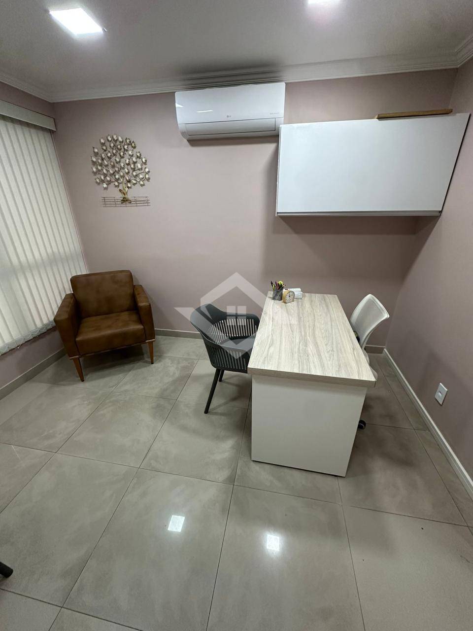 Prédio Inteiro - Foto 1