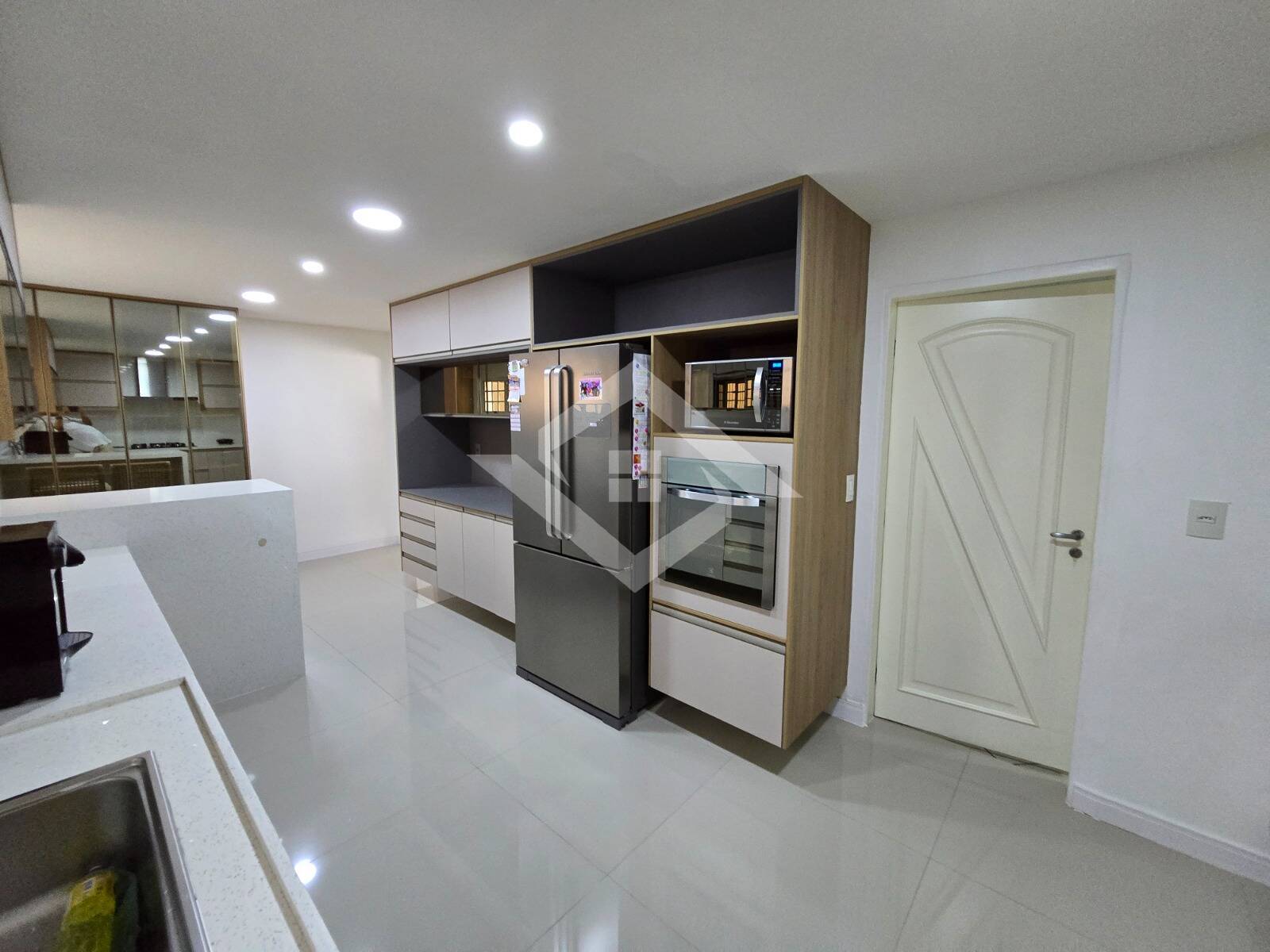 Casa, 3 quartos, 220 m² - Foto 27