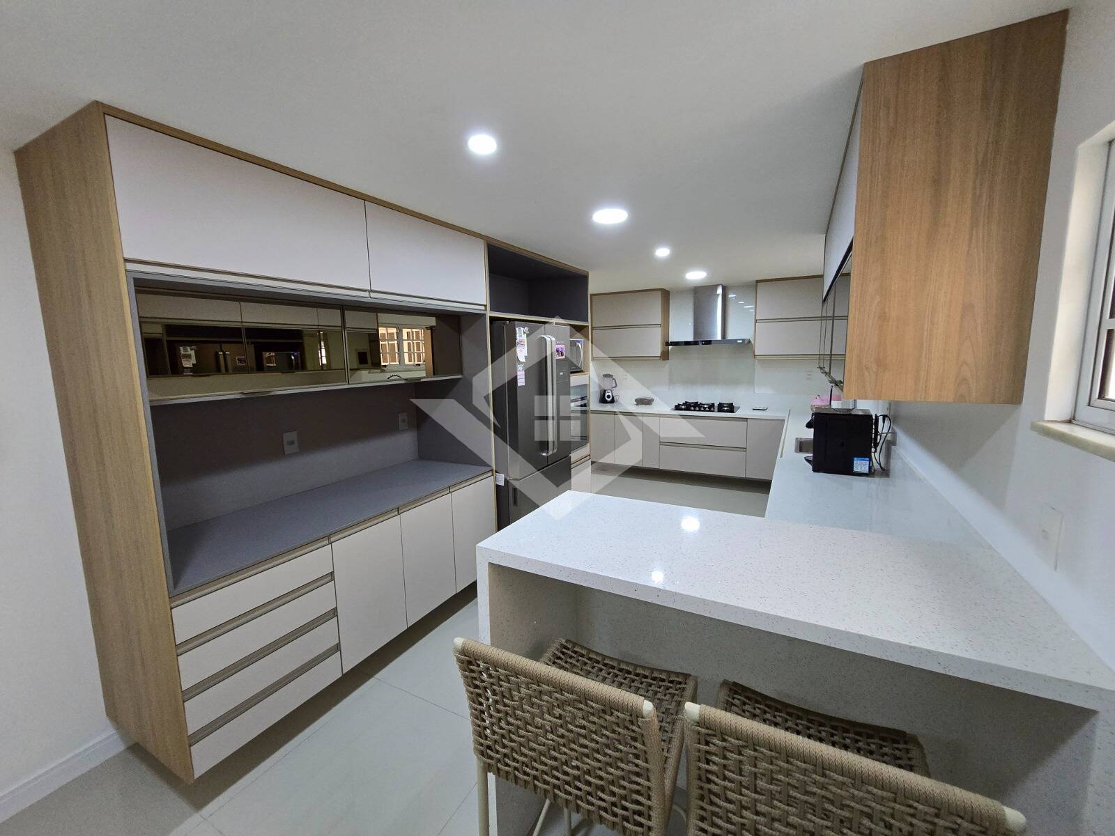 Casa, 3 quartos, 220 m² - Foto 31