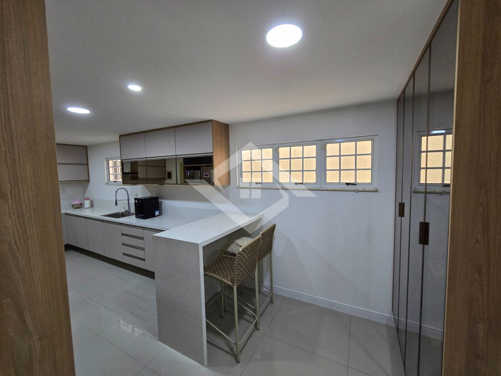 Casa, 3 quartos, 220 m² - Foto 33