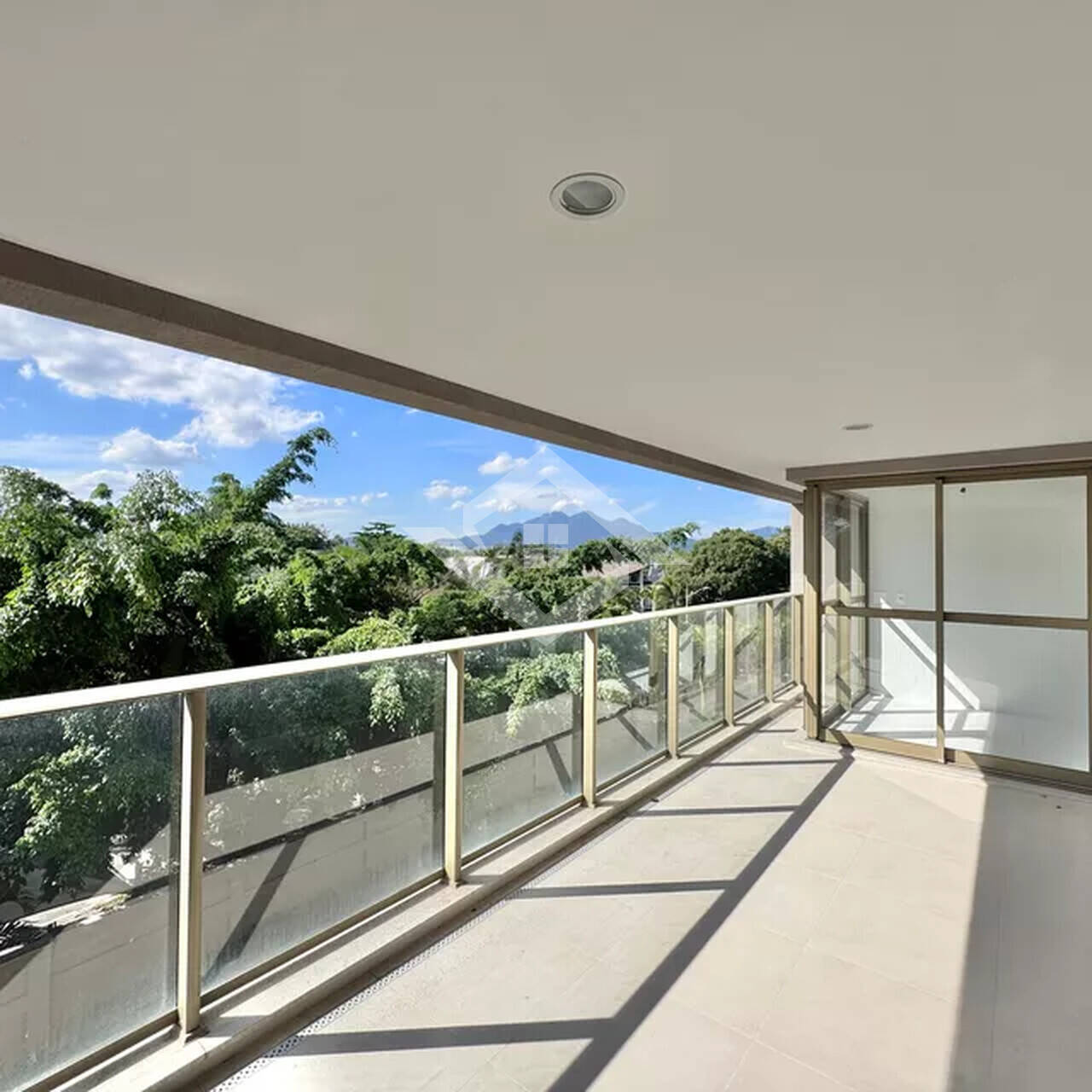 Apartamento, 3 quartos, 121 m² - Foto 2