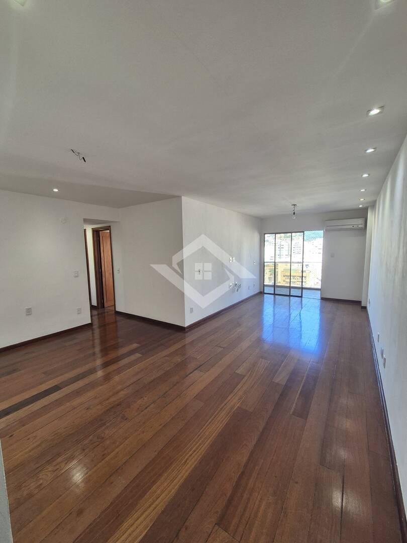 Apartamento, 3 quartos, 136 m² - Foto 1