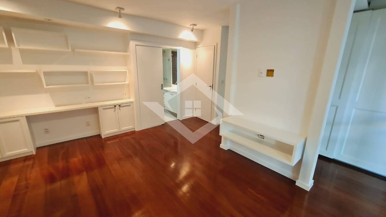 Apartamento à venda com 3 quartos, 191m² - Foto 9