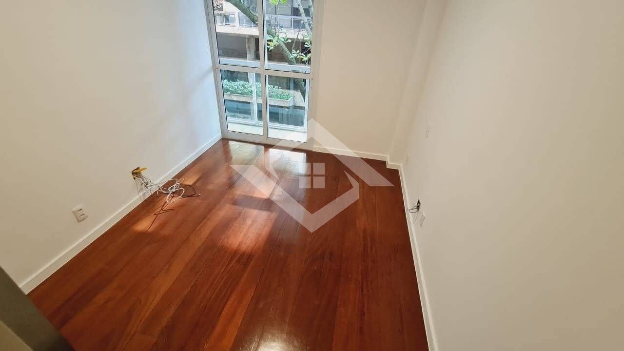 Apartamento à venda com 3 quartos, 191m² - Foto 23